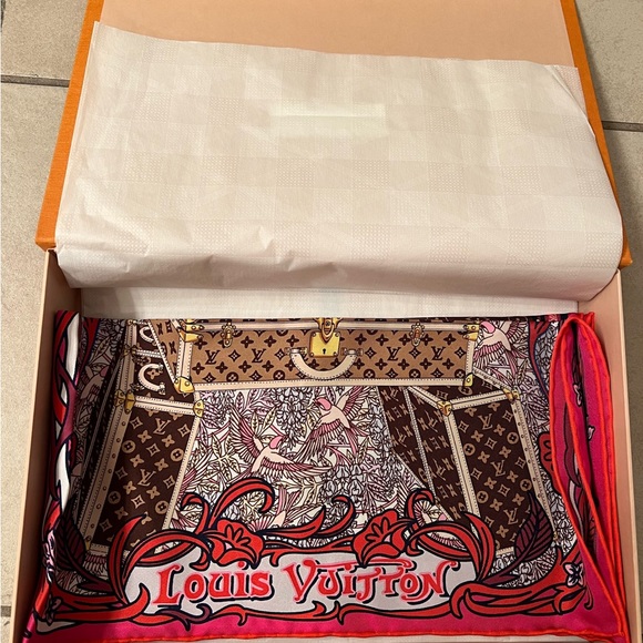 NWT Louis Vuitton Paris Exclusive Scarf - Picture 2 of 15